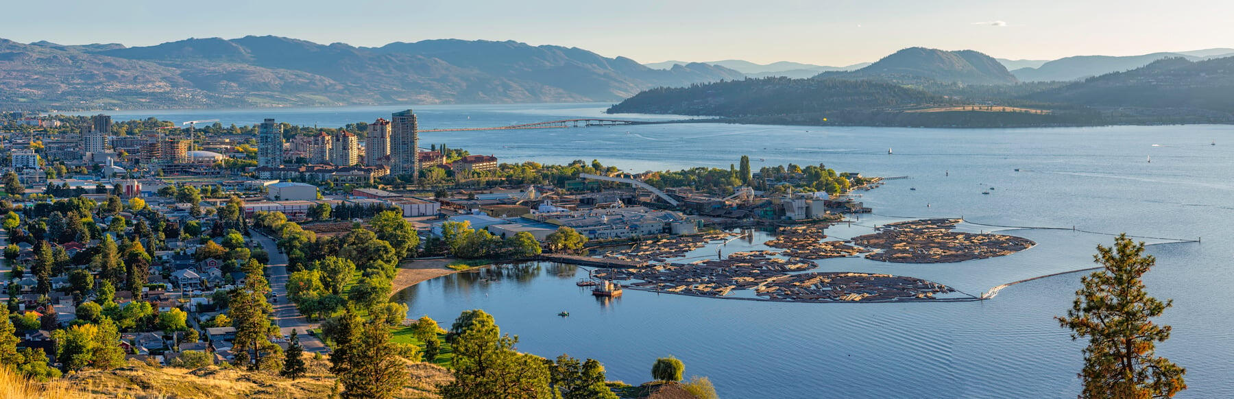 Kelowna Sanley is based in Kelowna, BC and creates custom-made pieces for weddings, celebrations, corporate events, and unique ideas throughout the Okanagan.